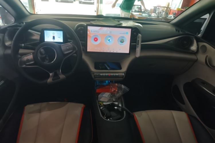Used BYD Dolphin 2021 405 km Fashion Edition Center Console