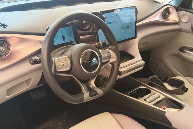 Used BYD Dolphin 2021 405 km Fashion Edition Center Console