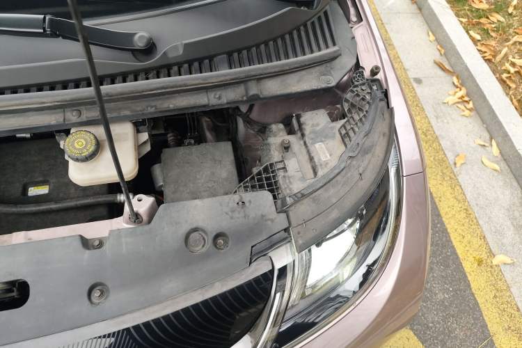 Used BYD Dolphin 2021 405 km Fashion Edition Engine Bay Left