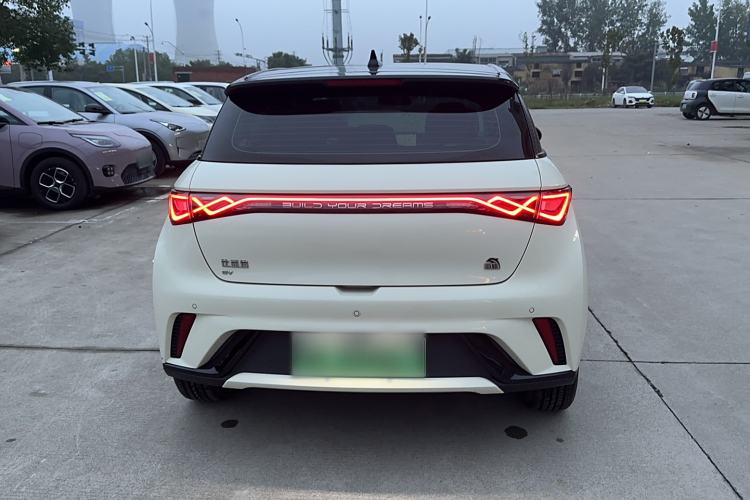 Used BYD Dolphin 2021 405 km Fashion Edition Exterior 4