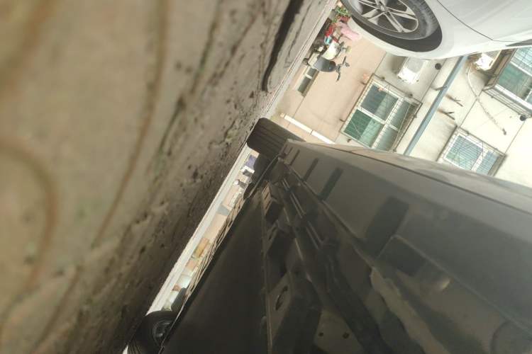 Used BYD Dolphin 2021 405 km Fashion Edition Chassis Rear Left