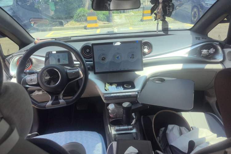 Used BYD Dolphin 2021 401km Knight Edition Center Console