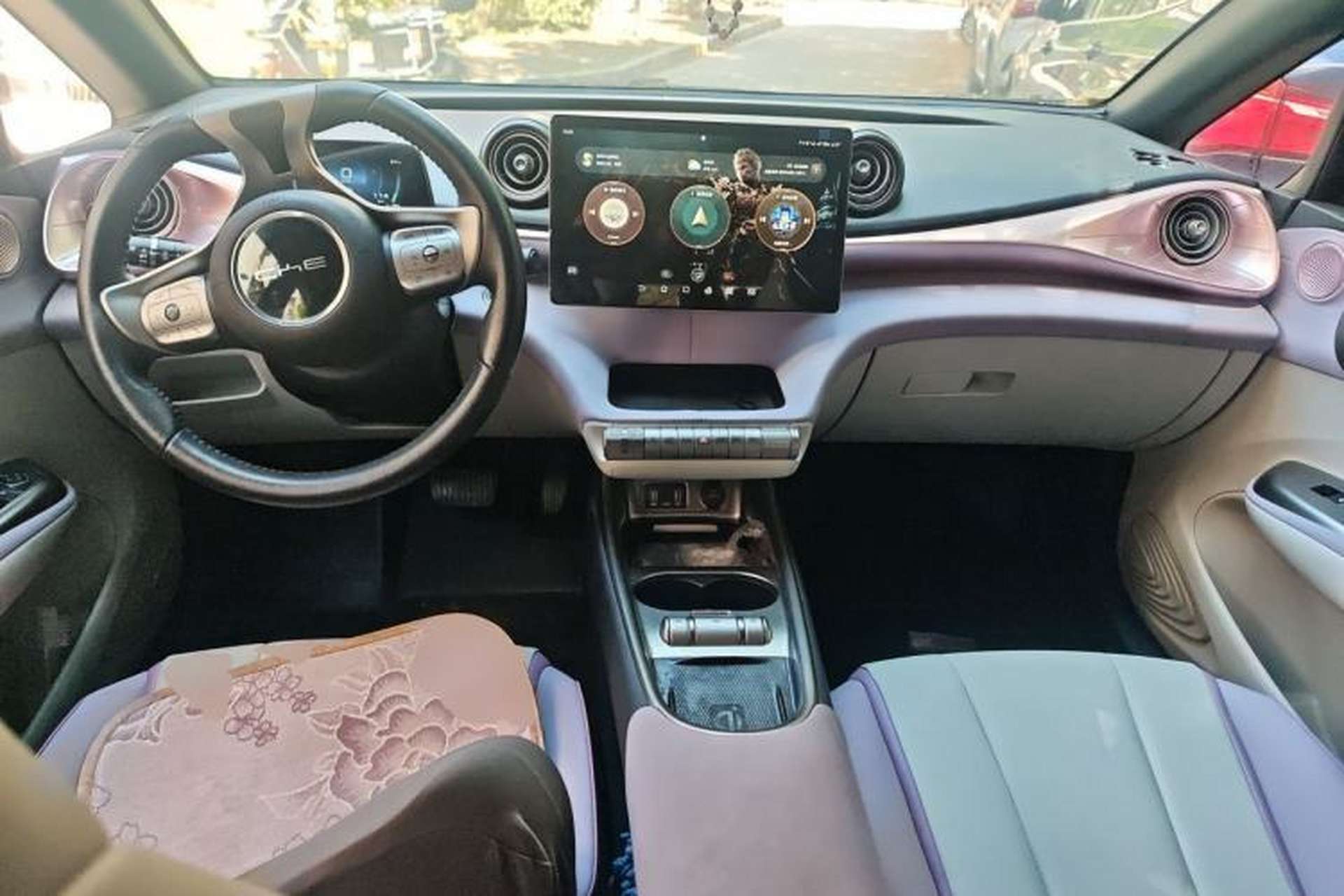 Used BYD Dolphin 2021 405 km Fashion Edition Center Console