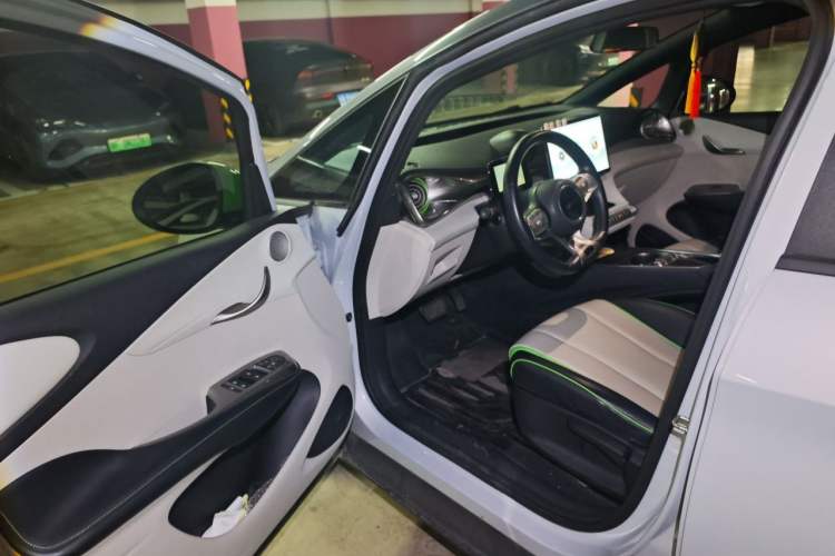 Used BYD Dolphin 2021 405 km Free Version Driver Seat
