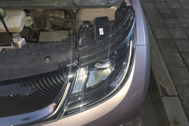 Used BYD Dolphin 2021 405 km Fashion Edition Engine Bay Left