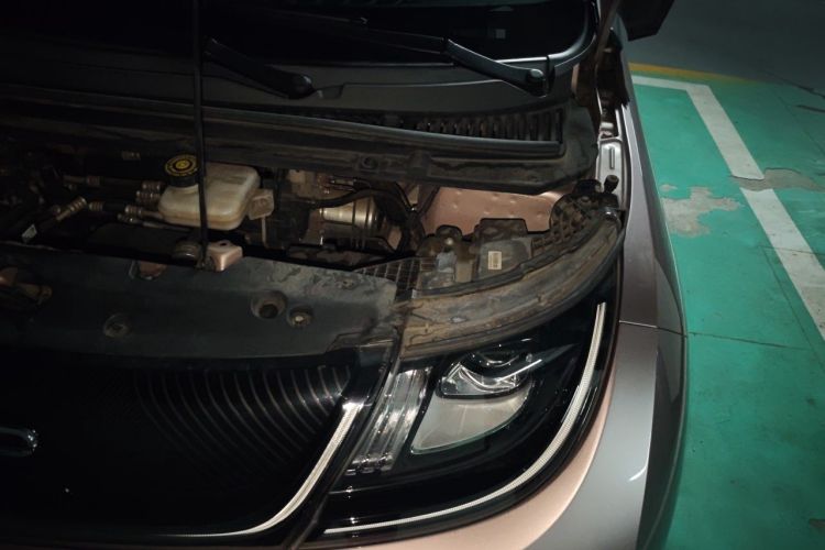 Used BYD Dolphin 2021 405 km Fashion Edition Engine Bay Left