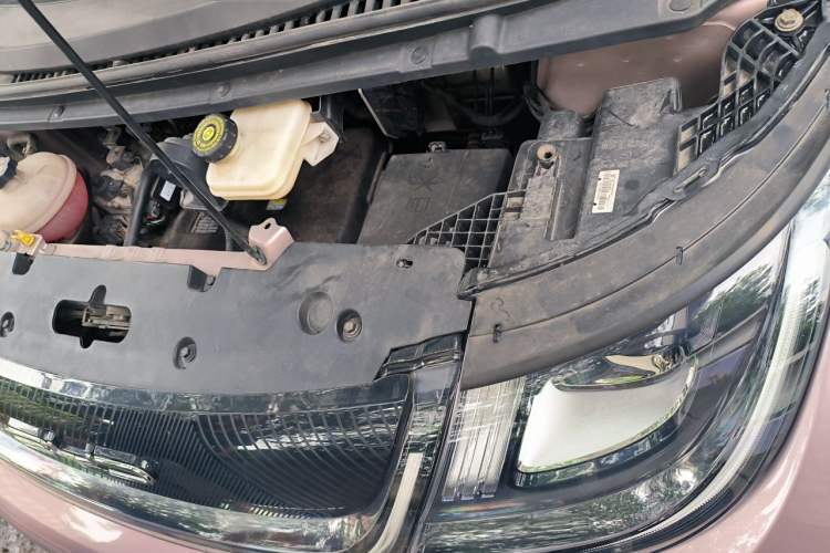 Used BYD Dolphin 2021 405 km Fashion Edition Engine Bay Left