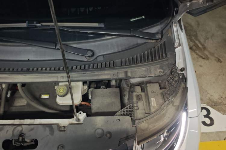 Used BYD Dolphin 2021 405 km Free Version Engine Bay Left