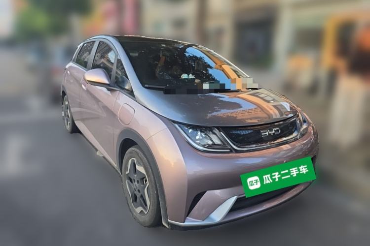 Used BYD Dolphin 2021 405 km Fashion Edition Front Right 45 Deg