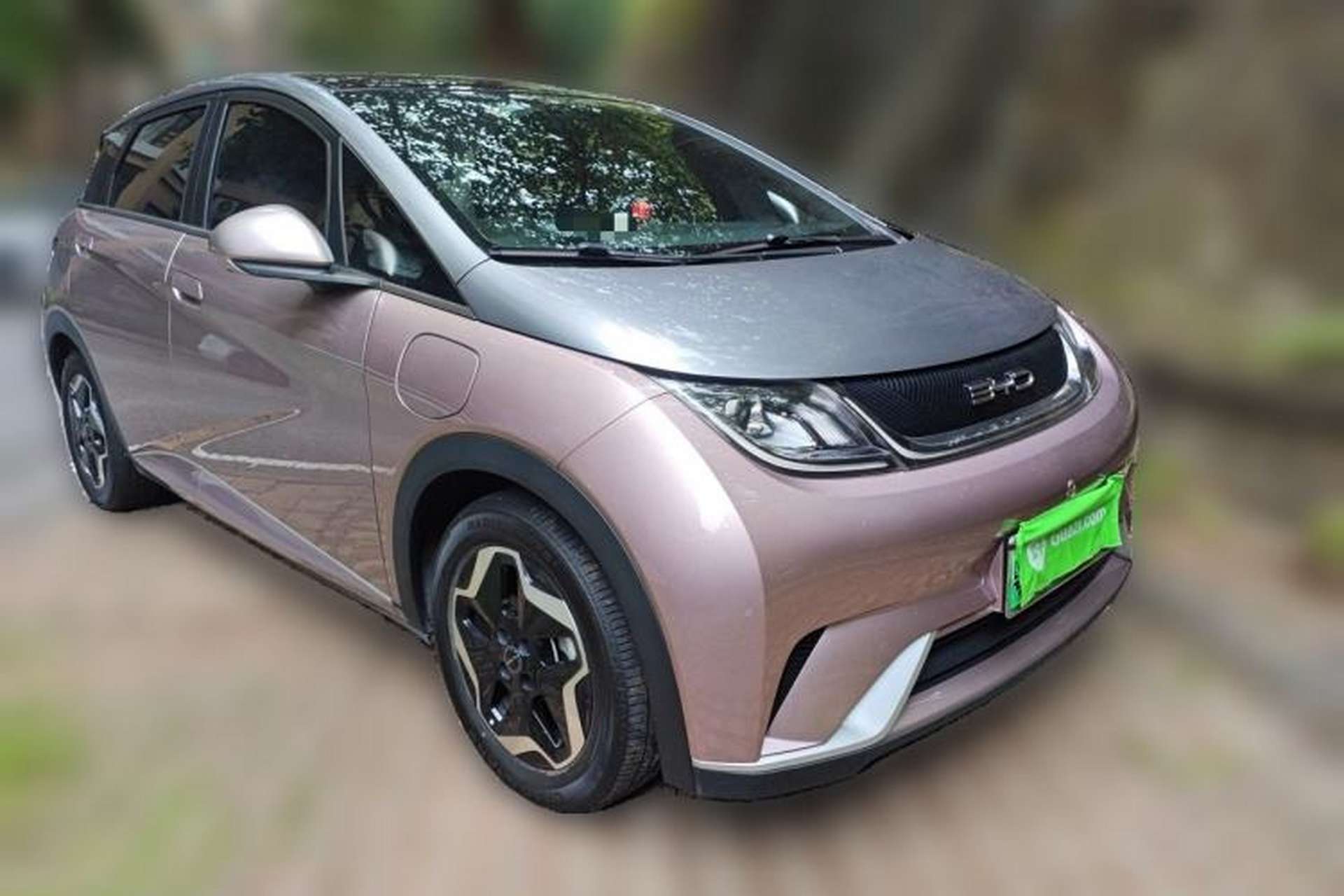Used BYD Dolphin 2021 405 km Fashion Edition Front Right 45 Deg