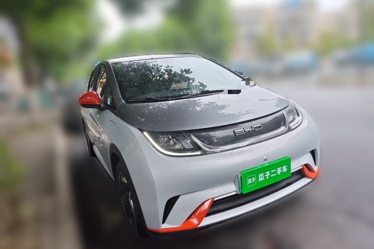 Used BYD Dolphin 2021 405 km Fashion Edition Front Right 45 Deg