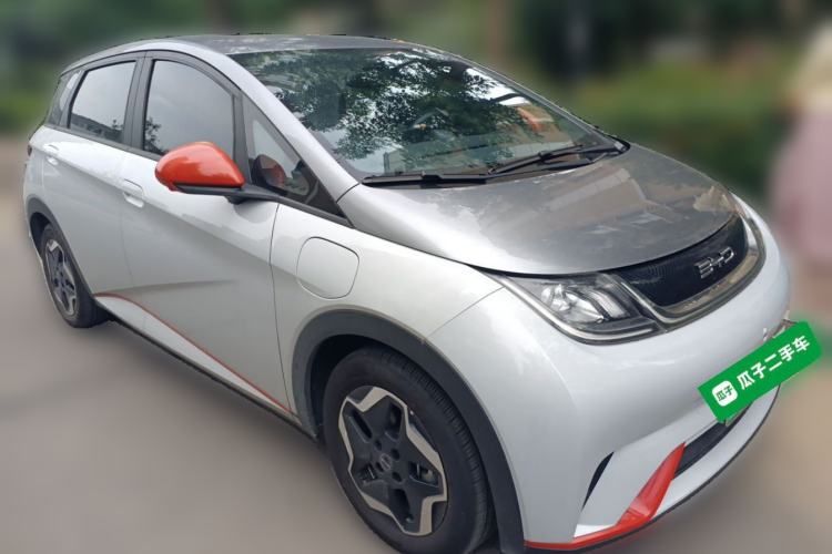 Used BYD Dolphin 2021 405 km Free Version Front Right 45 Deg