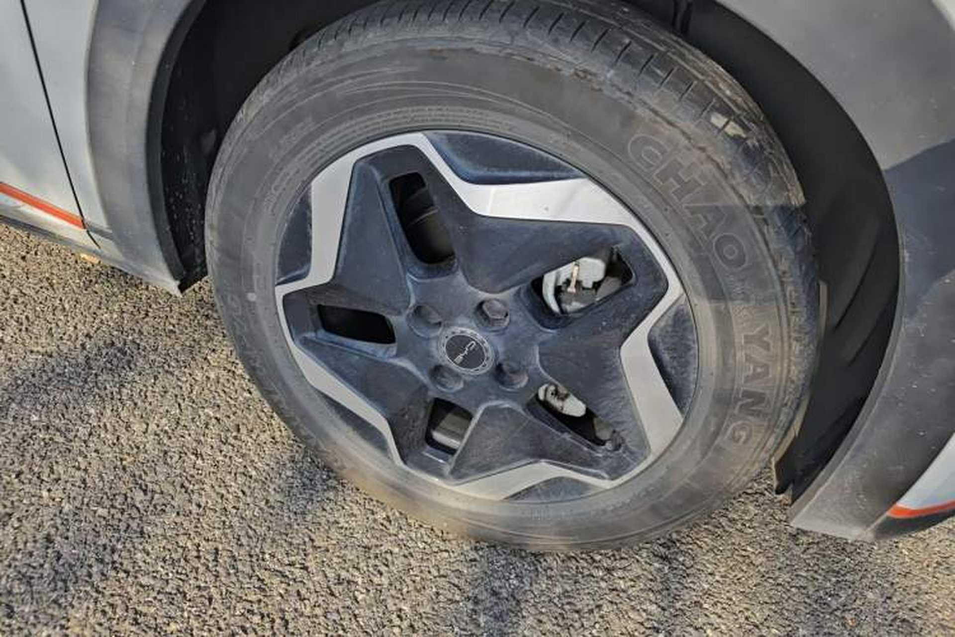 Used BYD Dolphin 2021 405 km Fashion Edition Right Front Wheel Hub