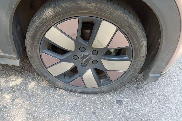 Used BYD Dolphin 2021 401km Knight Edition Right Front Wheel Hub