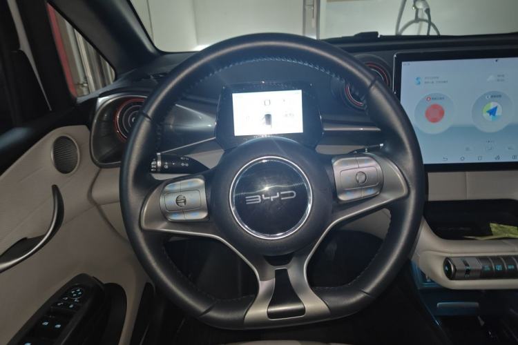 Used BYD Dolphin 2021 405 km Fashion Edition Steering Wheel