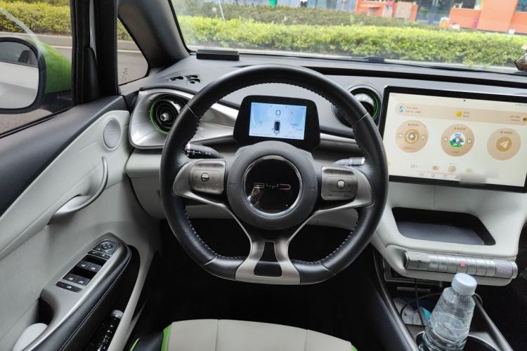 Used BYD Dolphin 2021 405 km Fashion Edition Steering Wheel