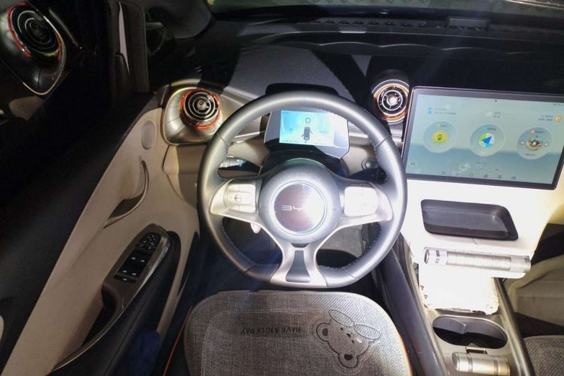 Used BYD Dolphin 2021 405 km Fashion Edition Steering Wheel