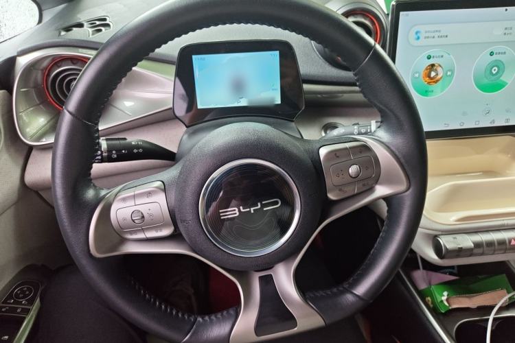 Used BYD Dolphin 2021 405 km Fashion Edition Steering Wheel