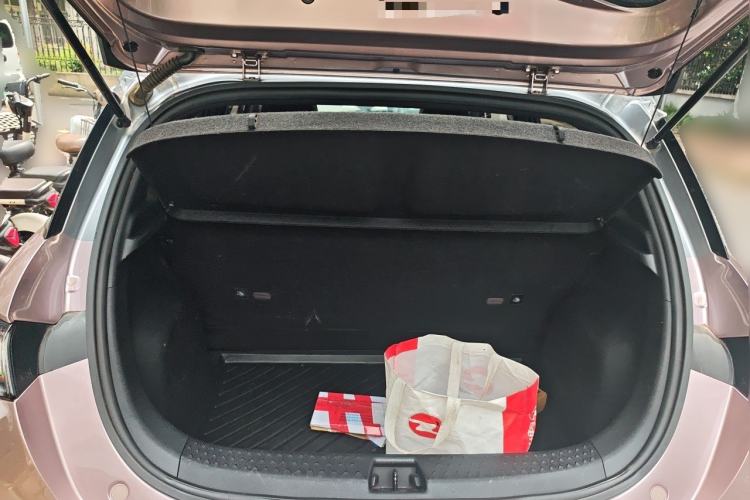 Used BYD Dolphin 2021 405 km Fashion Edition Trunk