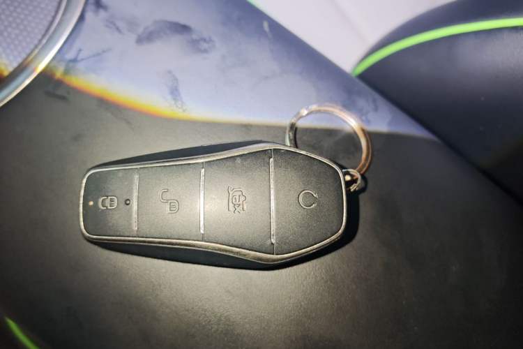 Used BYD Dolphin 2021 405 km Free Version Vehicle Key