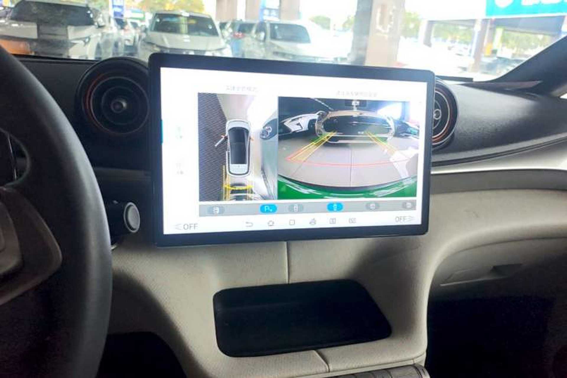 Used BYD Dolphin 2021 405 km Fashion Edition Audio And AC Panel