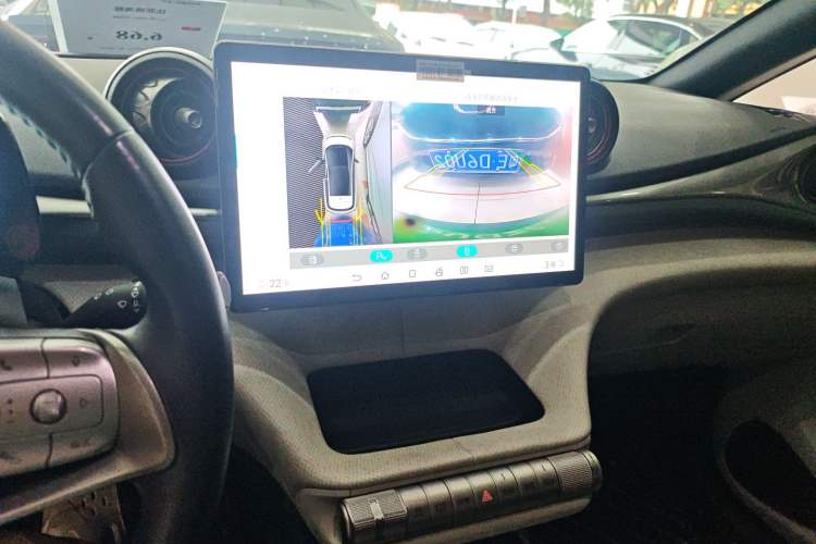 Used BYD Dolphin 2021 405 km Fashion Edition Audio And AC Panel