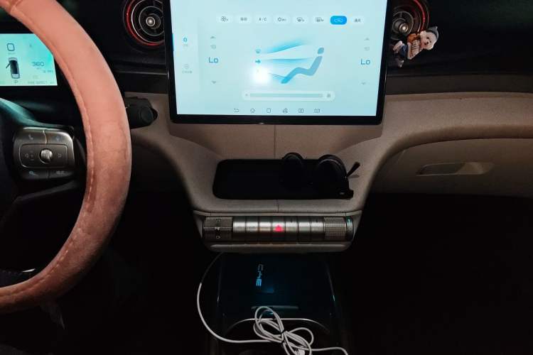 Used BYD Dolphin 2021 405 km Free Version Audio And AC Panel