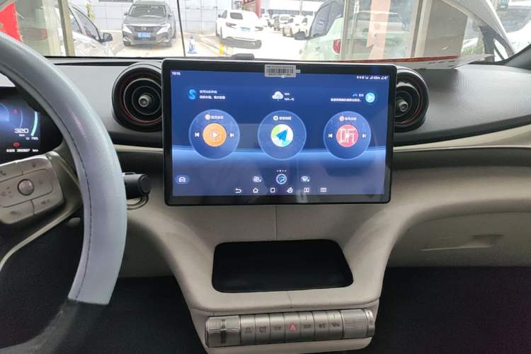 Used BYD Dolphin 2021 405 km Fashion Edition Audio And AC Panel