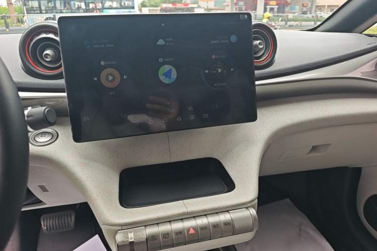 Used BYD Dolphin 2021 405 km Free Version Audio And AC Panel