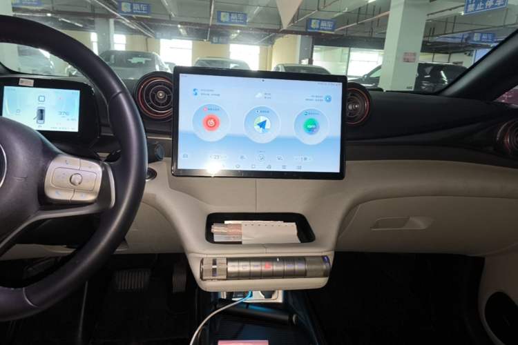 Used BYD Dolphin 2021 405 km Fashion Edition Audio And AC Panel