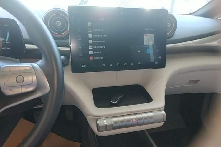 Used BYD Dolphin 2021 405 km Free Version Audio And AC Panel