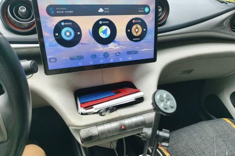 Used BYD Dolphin 2021 405 km Fashion Edition Audio And AC Panel