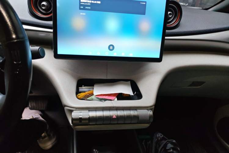 Used BYD Dolphin 2021 405 km Fashion Edition Audio And AC Panel
