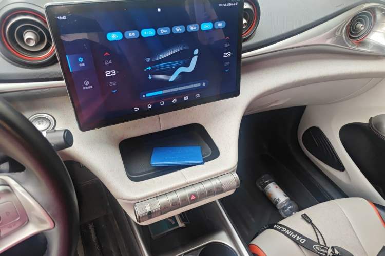 Used BYD Dolphin 2021 405 km Free Version Audio And AC Panel