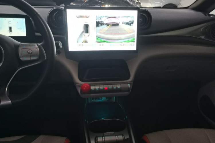 Used BYD Dolphin 2021 405 km Fashion Edition Audio And AC Panel