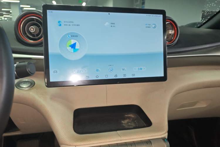 Used BYD Dolphin 2021 405 km Fashion Edition Audio And AC Panel
