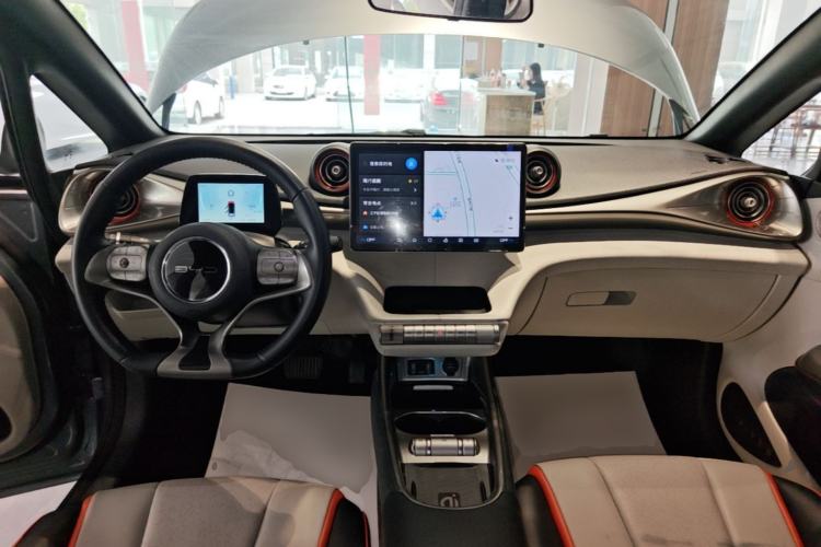 Used BYD Dolphin 2021 405 km Fashion Edition Center Console