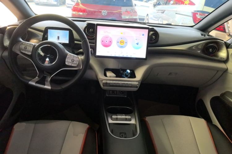 Used BYD Dolphin 2021 405 km Fashion Edition Center Console