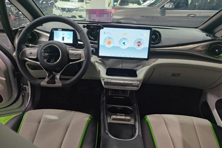 Used BYD Dolphin 2021 405 km Free Version Center Console