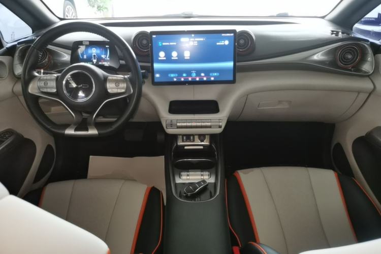 Used BYD Dolphin 2021 405 km Fashion Edition Center Console