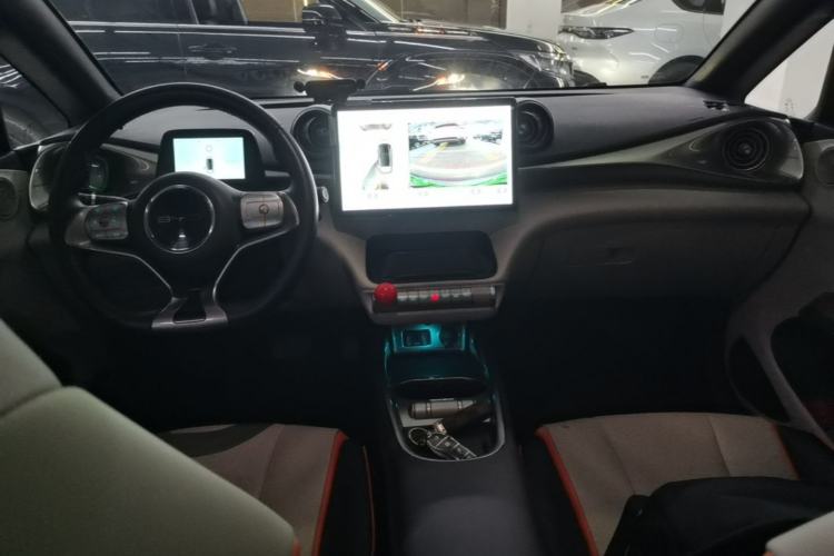 Used BYD Dolphin 2021 405 km Fashion Edition Center Console