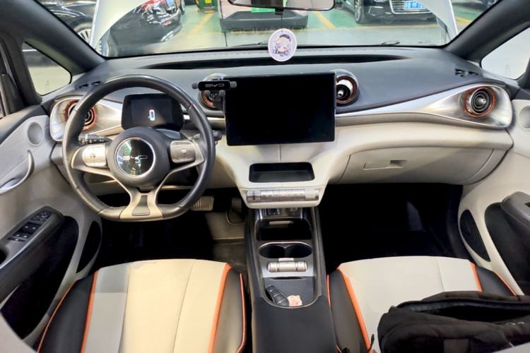 Used BYD Dolphin 2021 405 km Free Version Center Console
