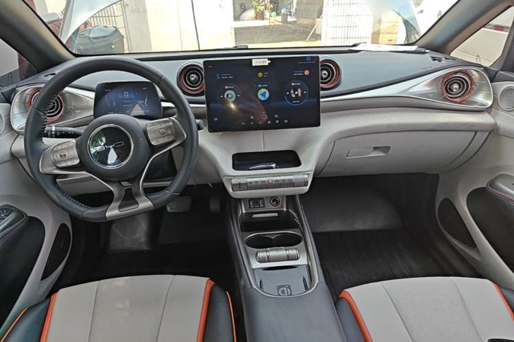 Used BYD Dolphin 2021 405 km Fashion Edition Center Console