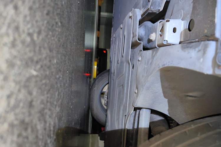 Used BYD Dolphin 2021 405 km Fashion Edition Chassis Front Right