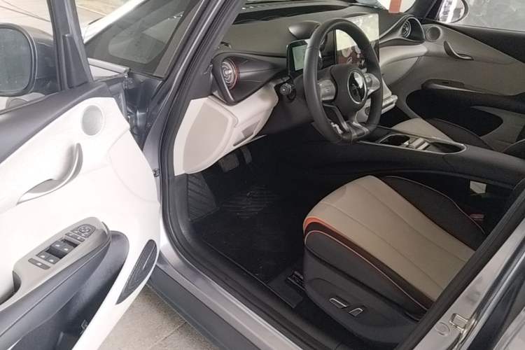 Used BYD Dolphin 2021 405 km Fashion Edition Driver Seat