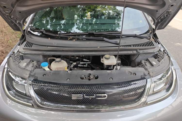 Used BYD Dolphin 2021 405 km Fashion Edition Engine Bay