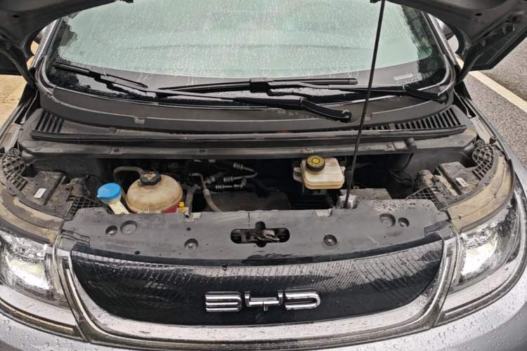 Used BYD Dolphin 2021 405 km Free Version Engine Bay