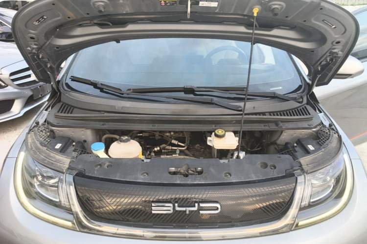 Used BYD Dolphin 2021 405 km Fashion Edition Engine Bay