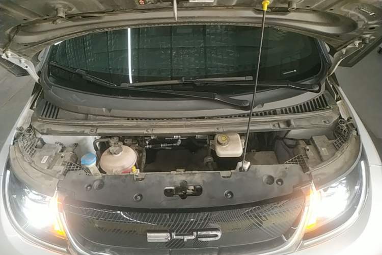 Used BYD Dolphin 2021 405 km Free Version Engine Bay