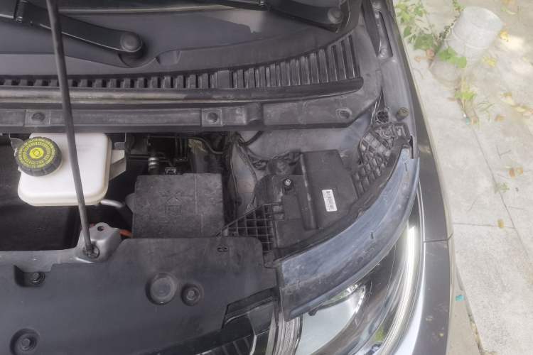 Used BYD Dolphin 2021 405 km Fashion Edition Engine Bay Left